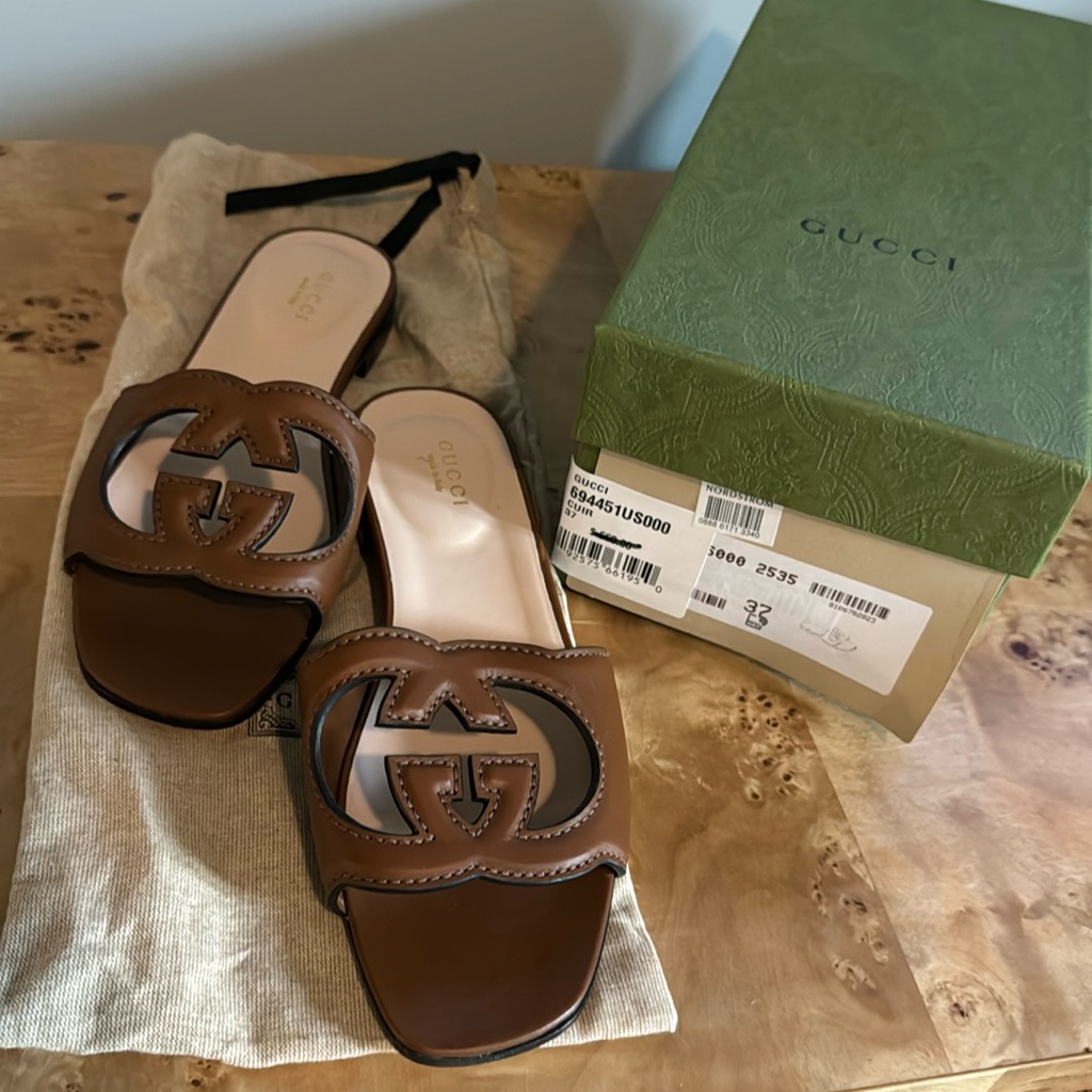 Gucci Interlocking G Cutout Slide